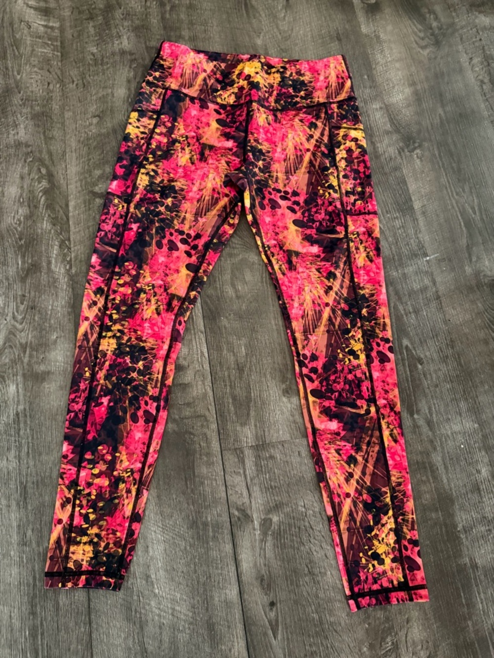 Constantly Varied Gear Pink Black Yellow Abstract Print Leggings NWOT